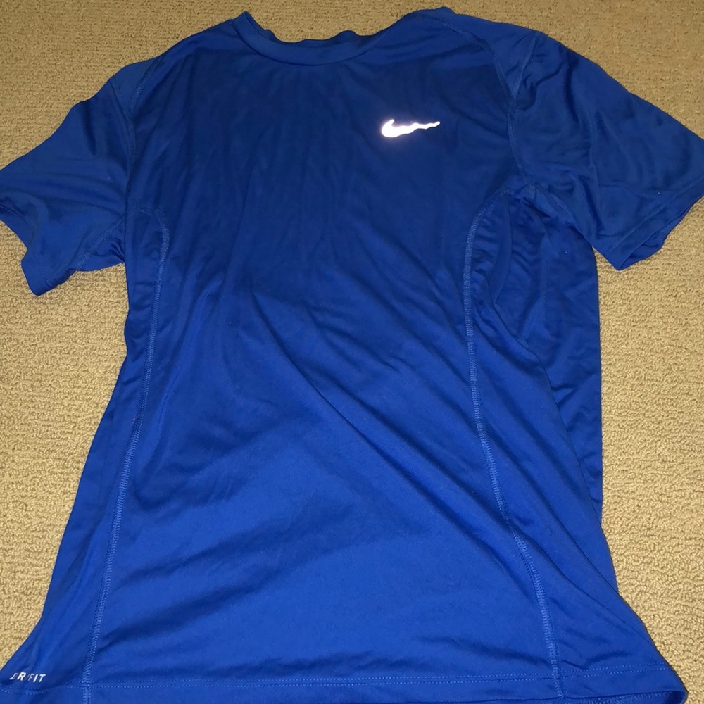 sports nike shirt